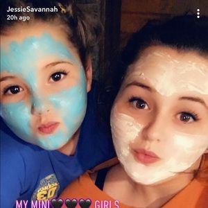 Meet your Posher, Destiny